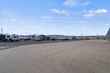 vehicle storage at Max Storage in Hurricane, UT